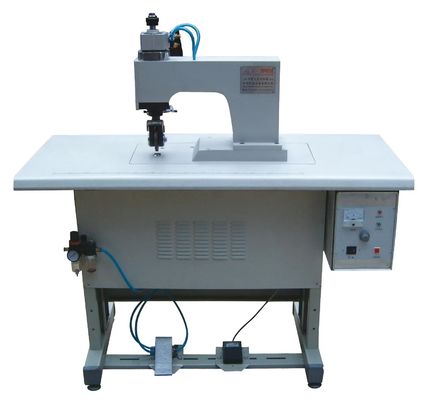 Maszyna do wytłaczania ultradźwiękowego o skoku 0-3 mm z prędkością 100-200 sztuk / min